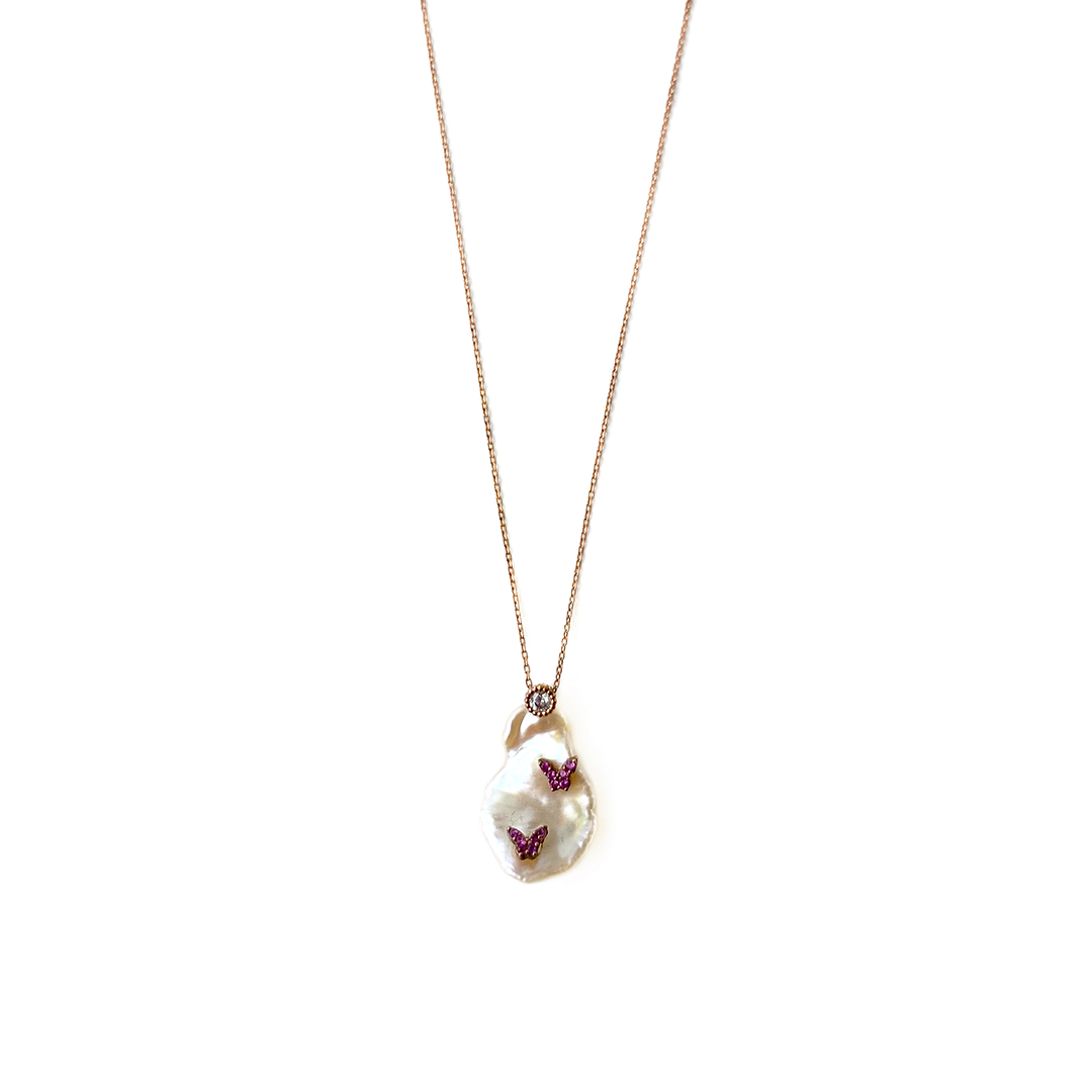 Sedef Taşlı Rose Kelebek Kolye