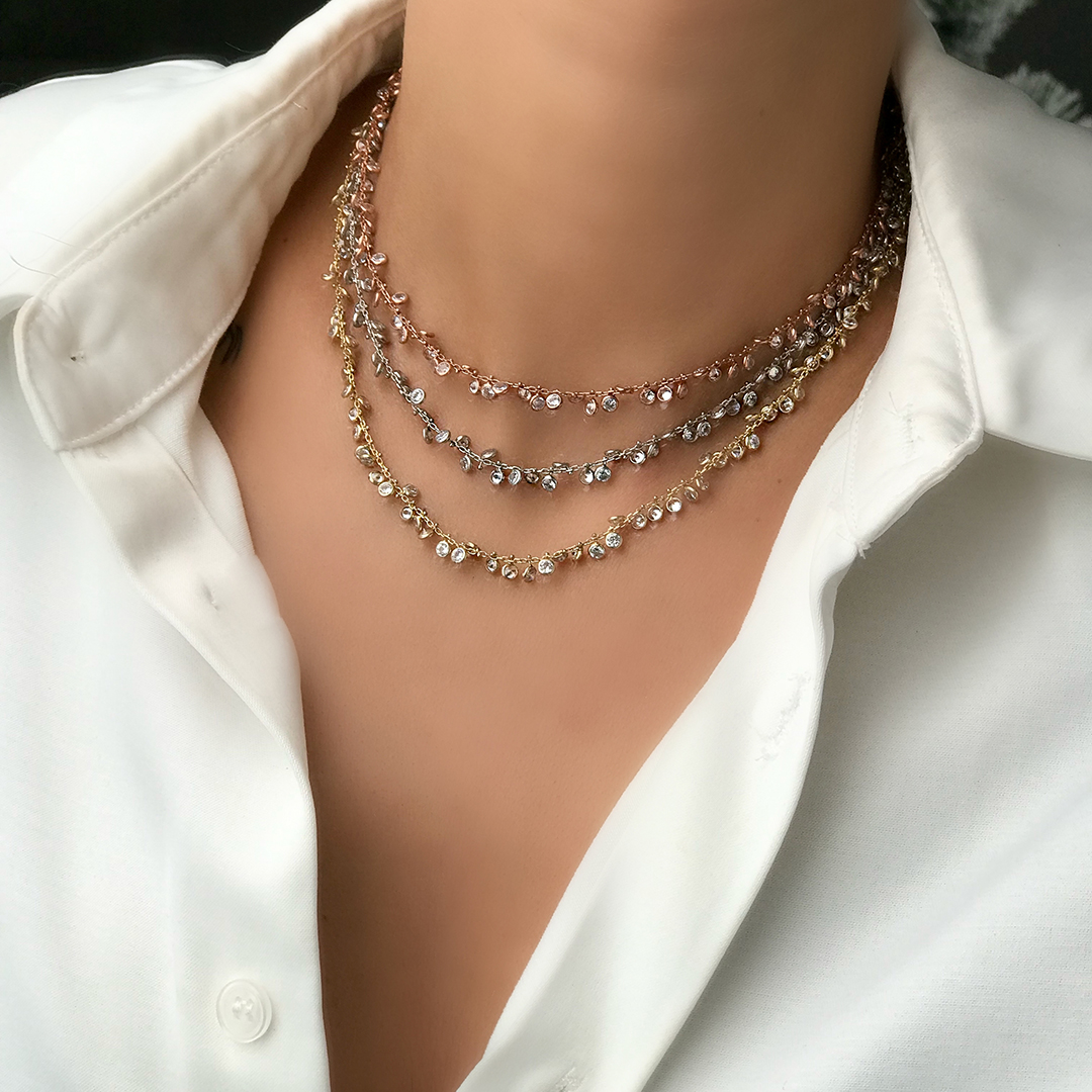 Taşlı Pullu Gold Kolye