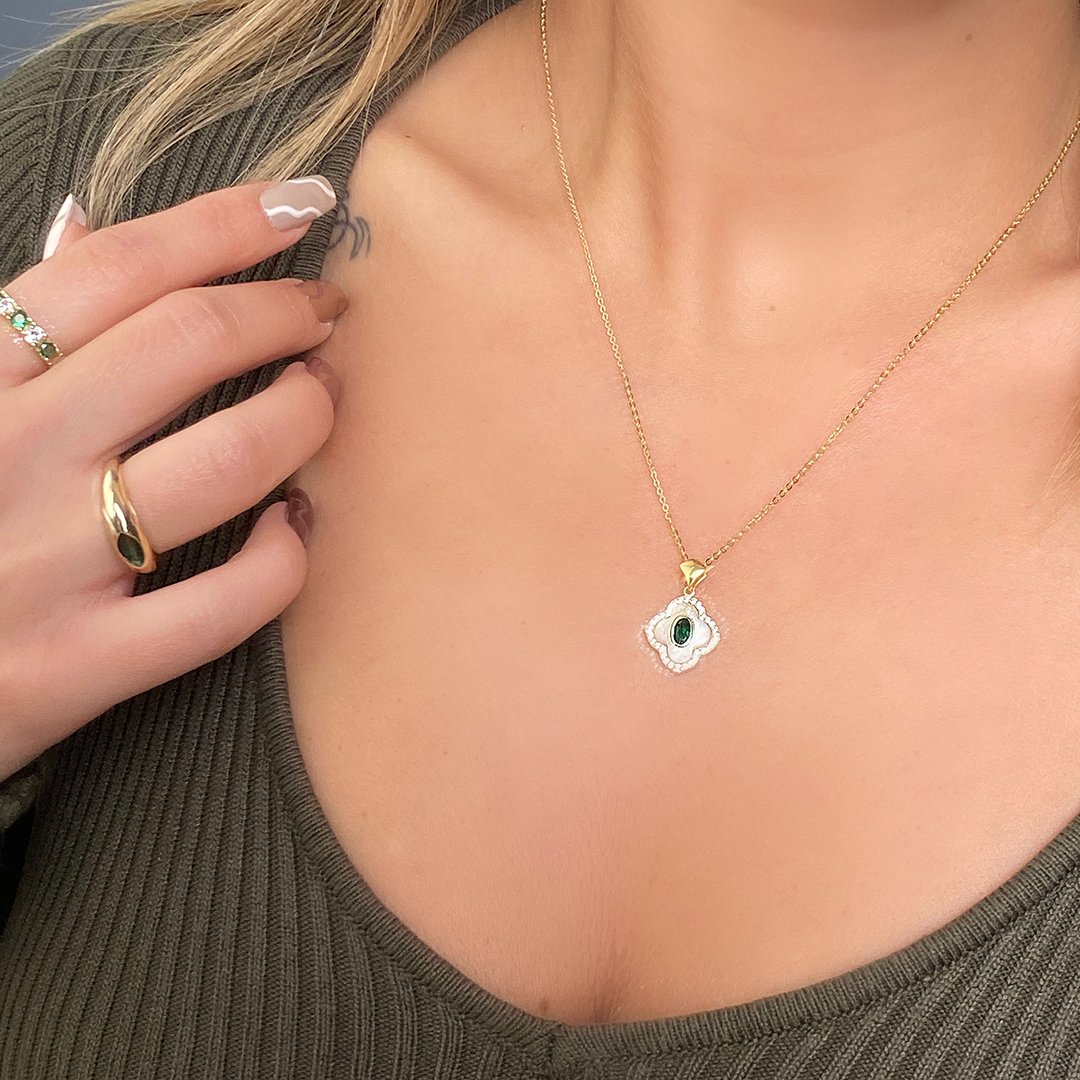 Yonca Sedefli Gold Kolye