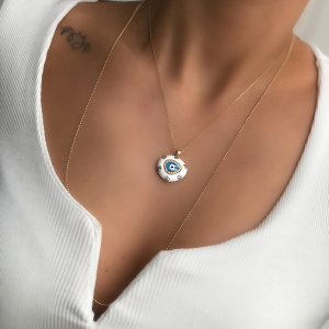 Amy mine nazar kolye