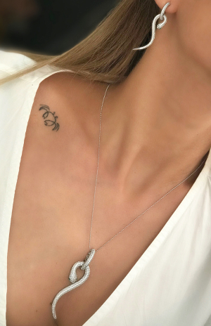 Yılan Figürlü Kolye